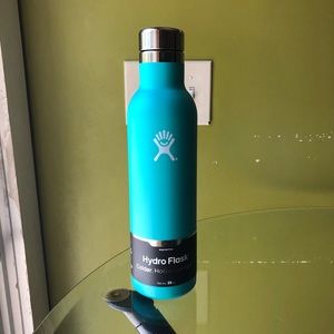 Brand New 25oz Hydro Flask Trade or Sell